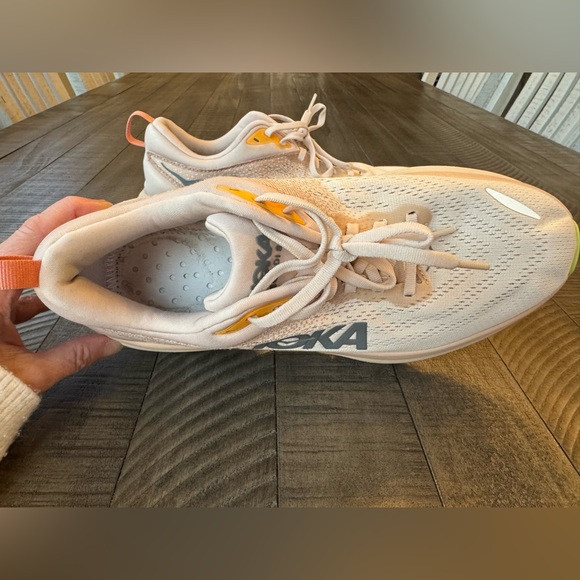 Hoka One One Bondi 8 Light Pink/Cream Athletic Shoes Women's Size 9.5 B - Picture 6 of 16